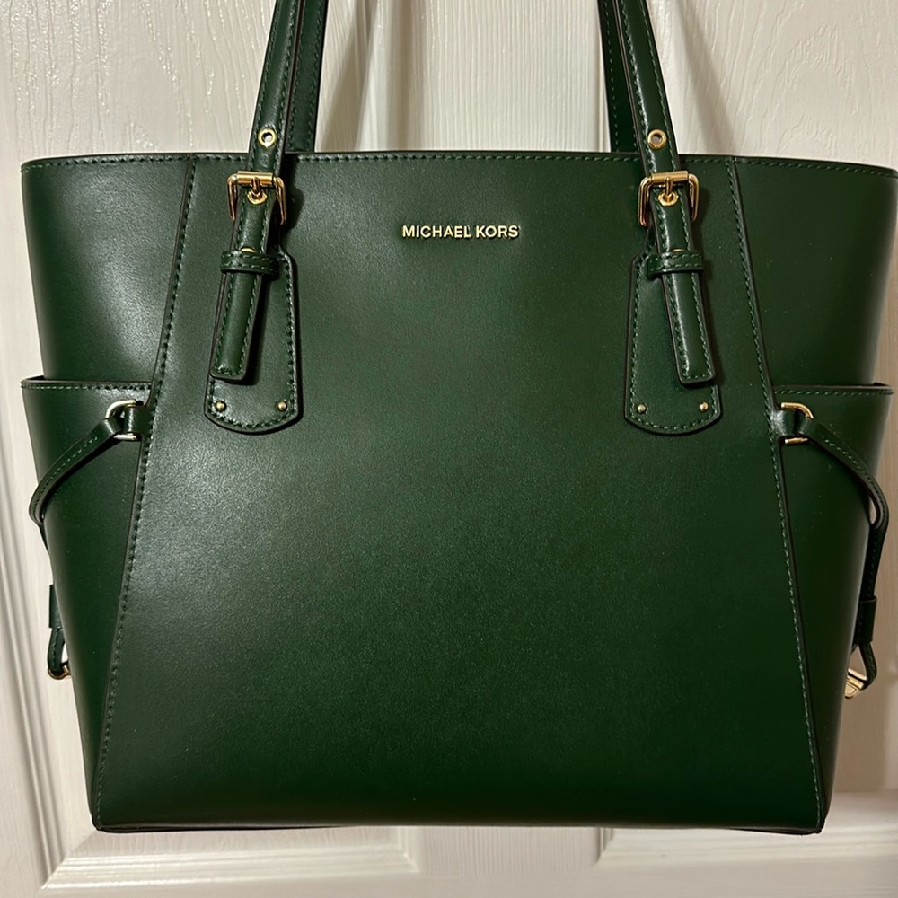 Hunter green Michael Kors bag.  Used once.